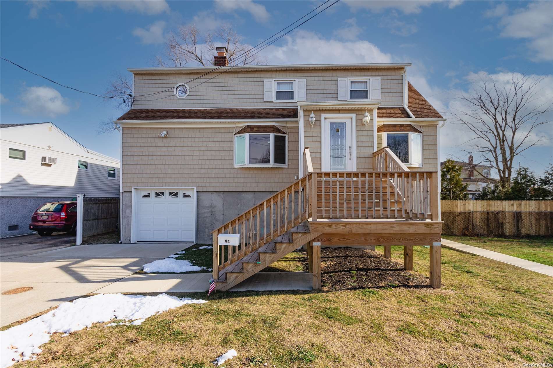 #1 photo, 94 4th Avenue, ناسو East Rockaway , NY 11518