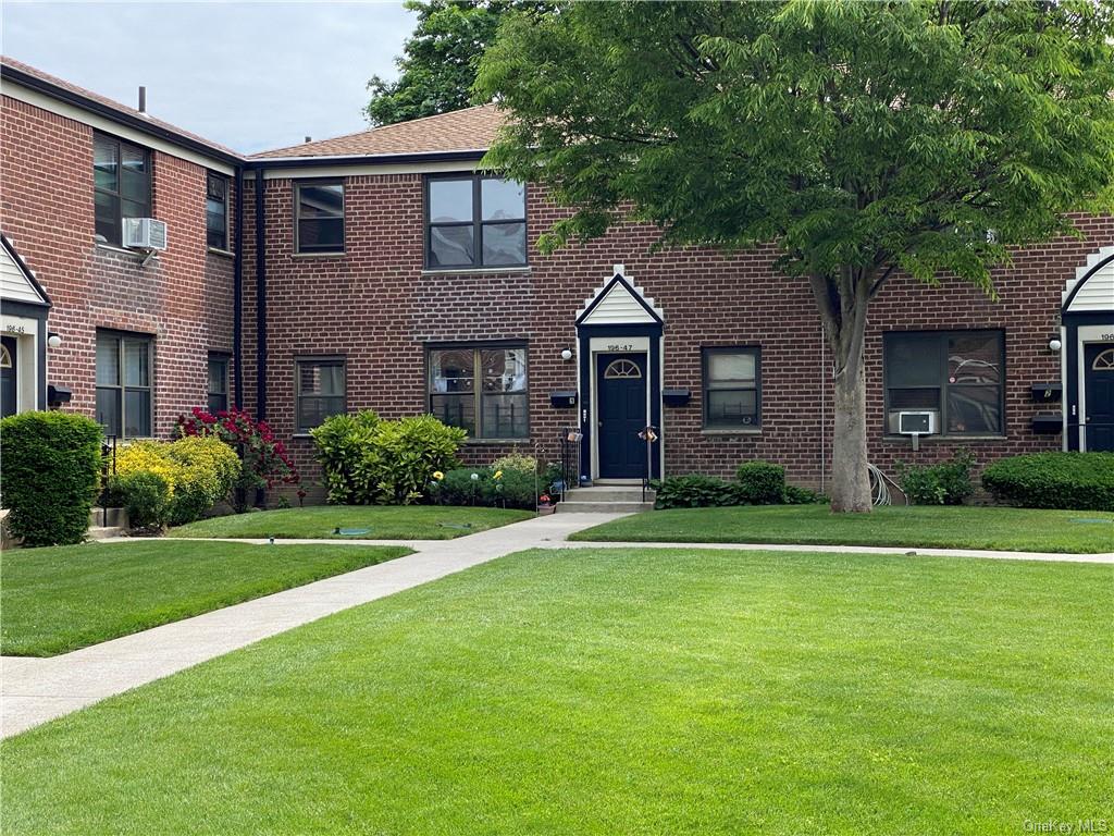 #1 photo, 196-47 69 Avenue, 皇后區 新鮮草原 Fresh Meadows , NY 11365