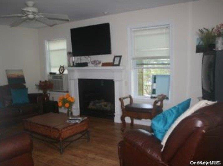 #3 photo, 201 Cottage Walk, Ocean Beach , NY 11770