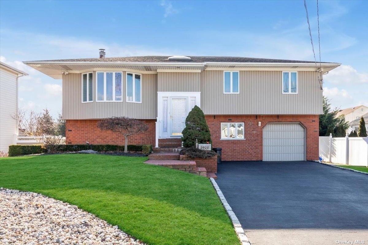 #1 photo, 2408 Wood Ave, Bellmore , NY 11710