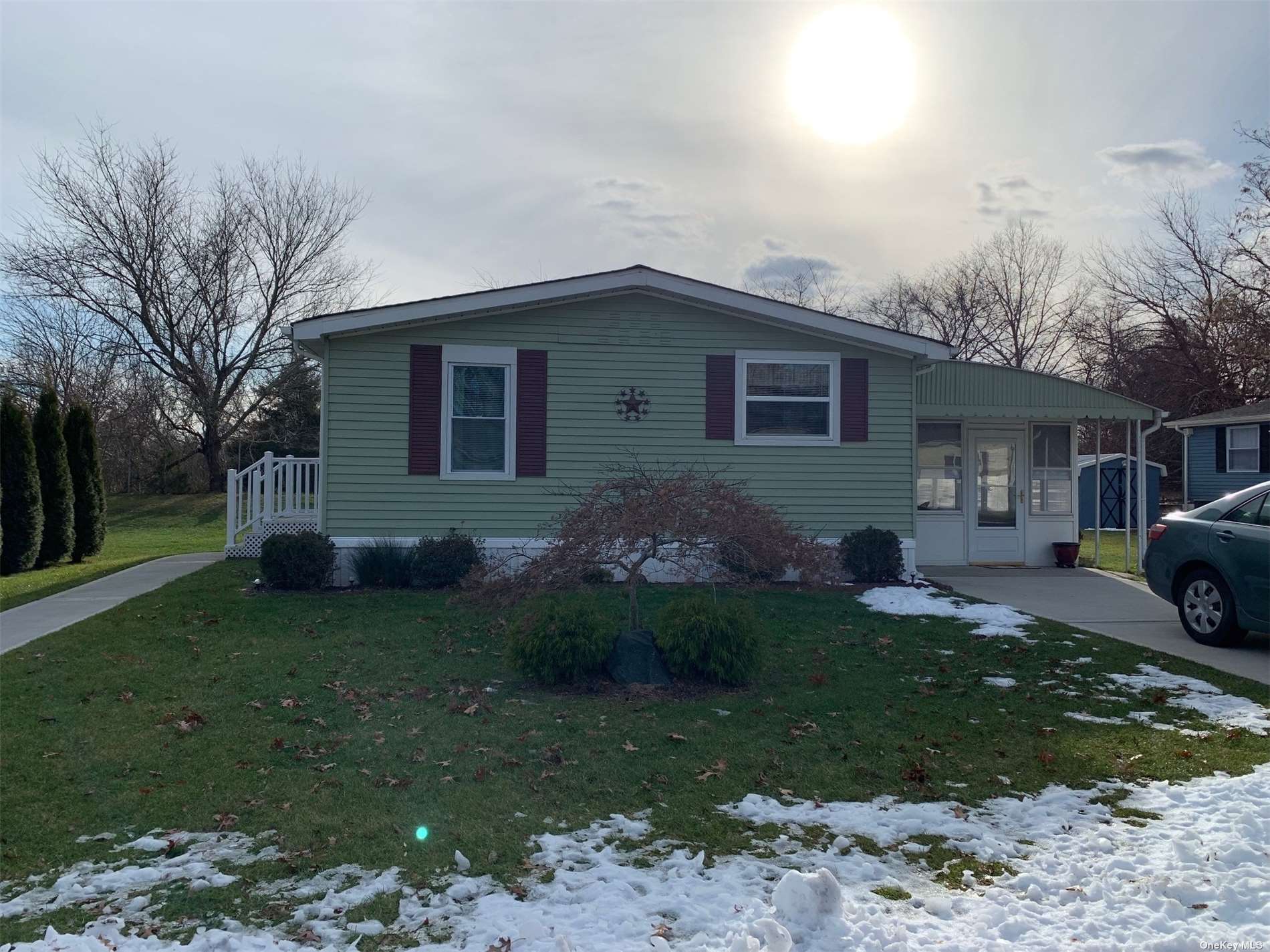 #1 photo, 1661-370 Old Country Road, Riverhead , NY 11901