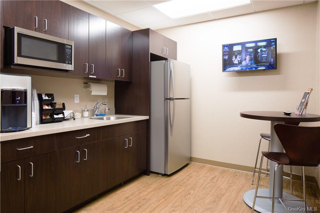 #7 photo, 118 N Bedford Road, Mount Kisco , NY 10549