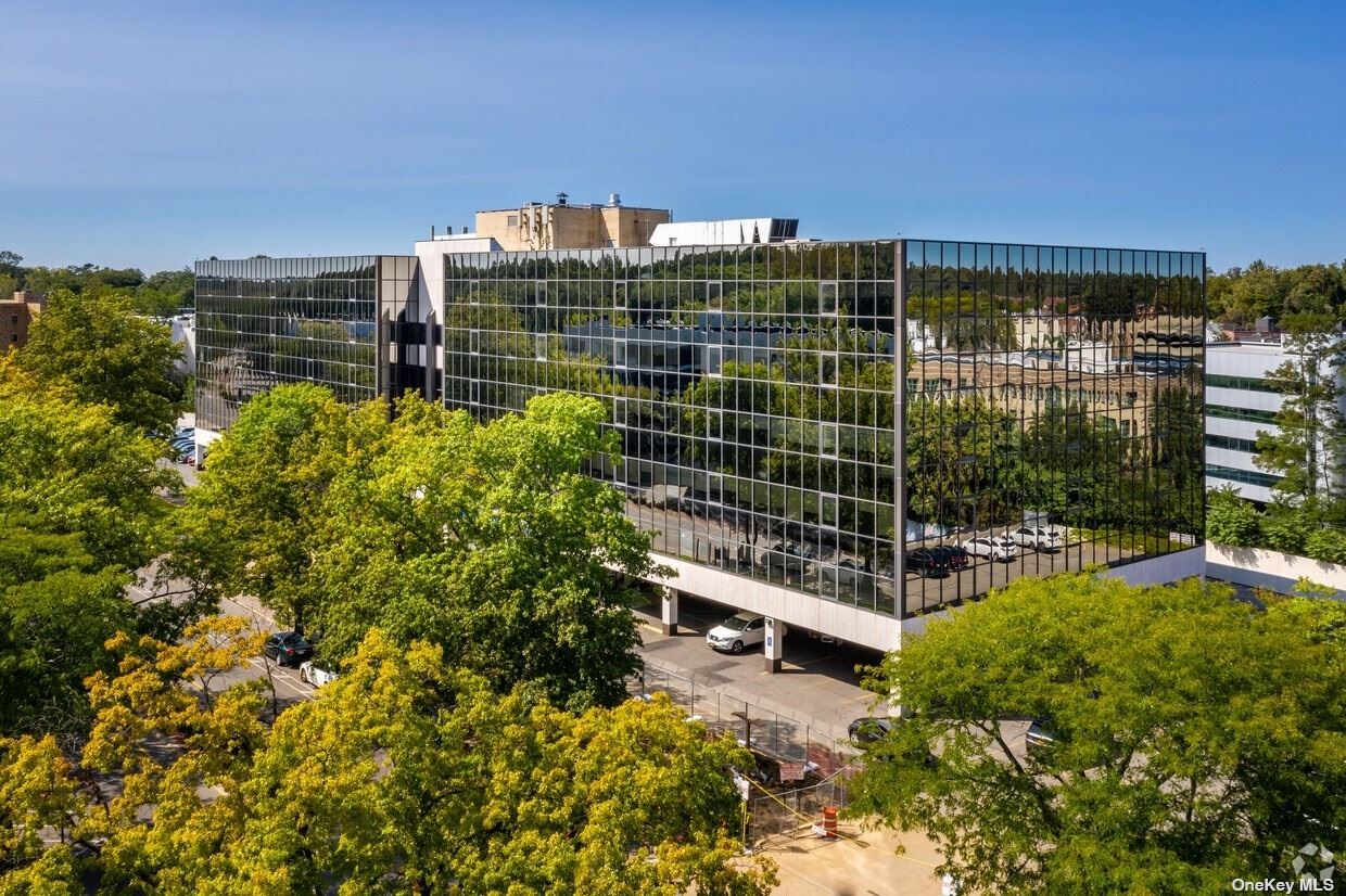 #1 photo, 111 Great Neck Rd, 长岛 大颈 Great Neck , NY 11021