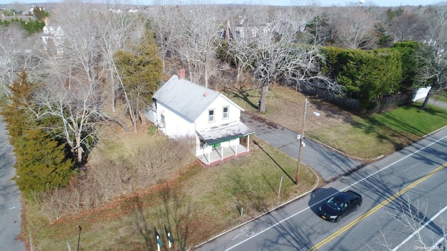 #1 photo, 765 Hill Street, Southampton , NY 11968