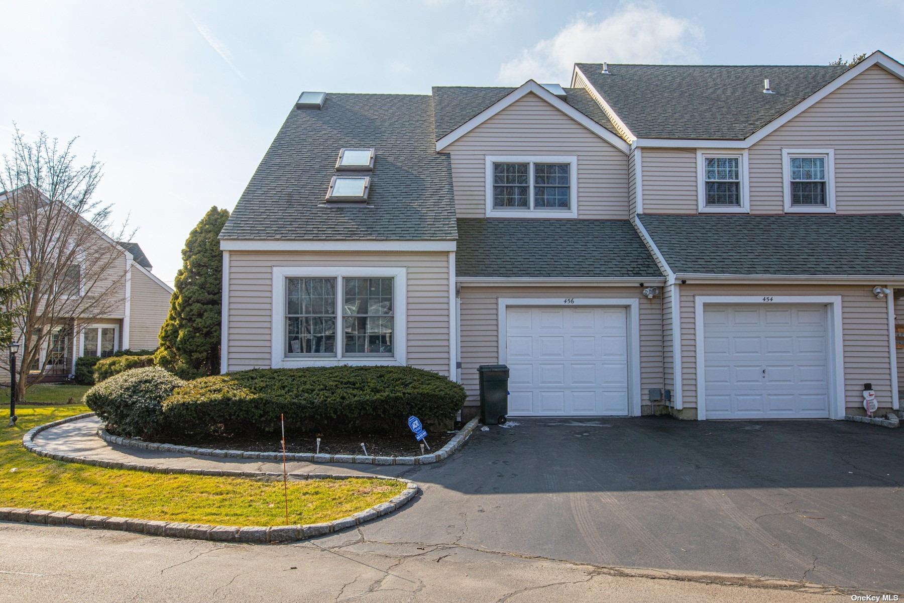 #1 photo, 456 Village Oaks Lane, Babylon , NY 11702