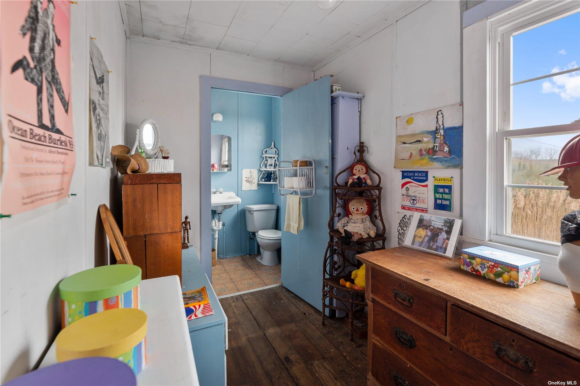 #13 photo, 20 Ocean Road, Ocean Beach , NY 11770