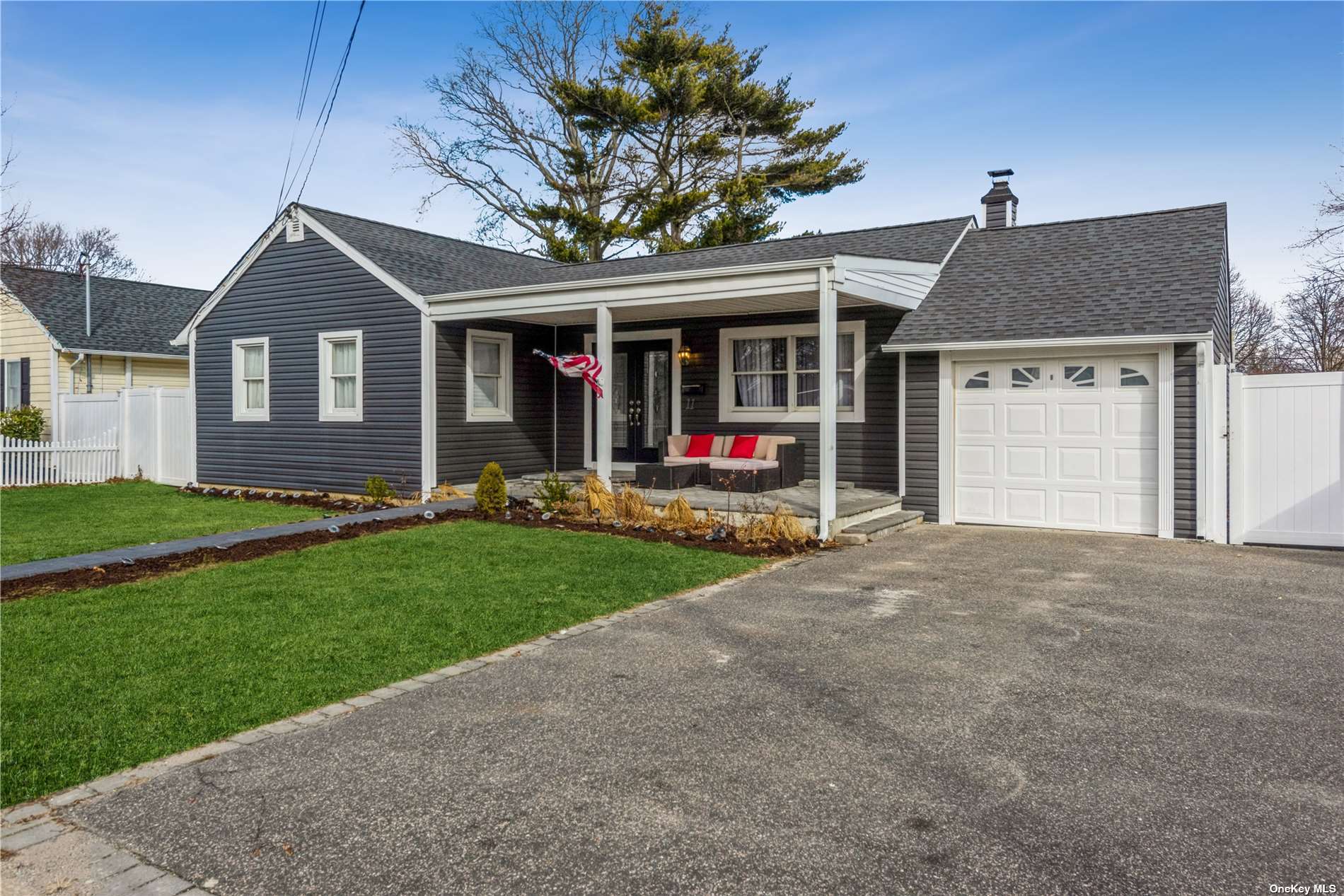 #1 photo, 11 Bradish Lane, Babylon , NY 11702