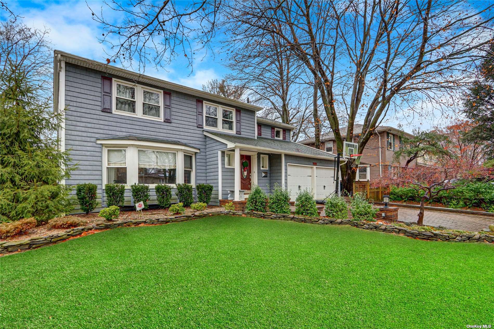 #1 photo, 73 Country Village Lane, Manhasset Hills , NY 11040