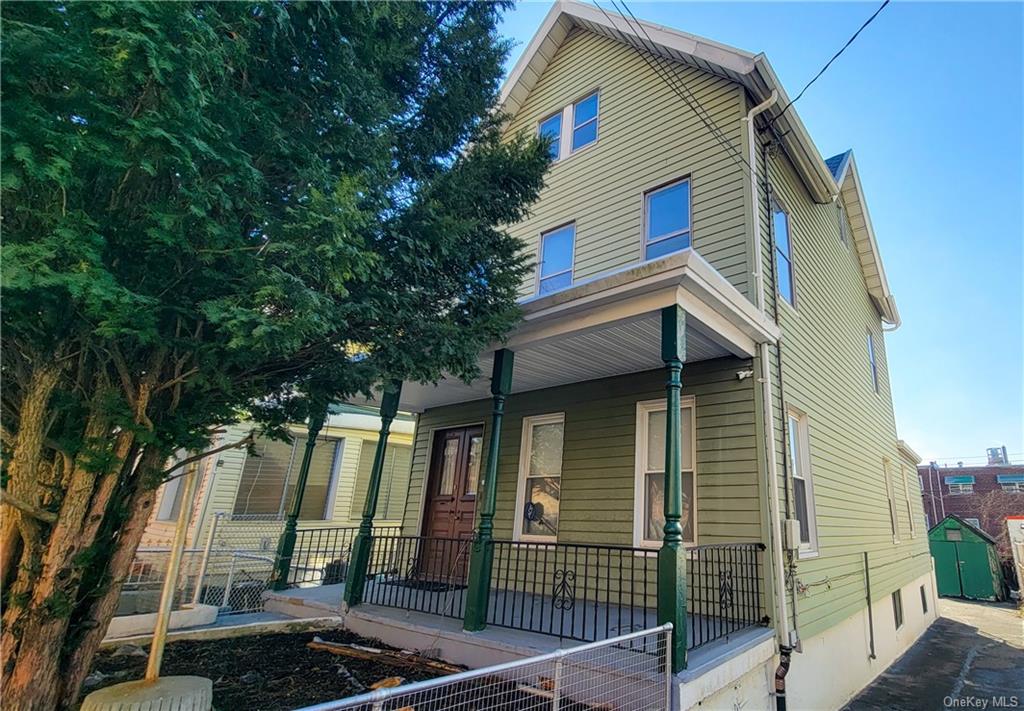 #1 photo, 826 E 216th Street, 布朗士 Bronx , NY 10467