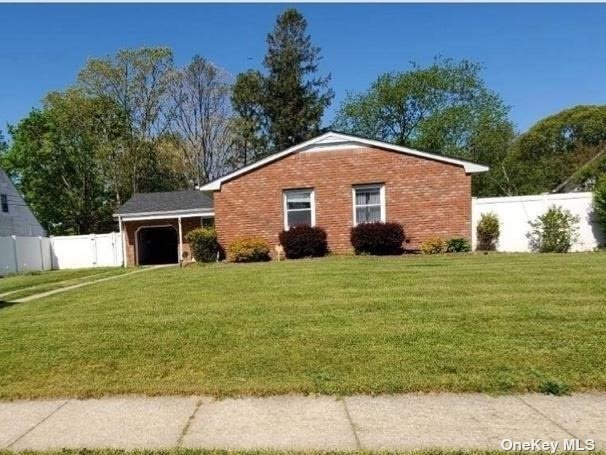 #1 photo, 108 Newham Avenue, מחוז סאפוק Brentwood , NY 11717