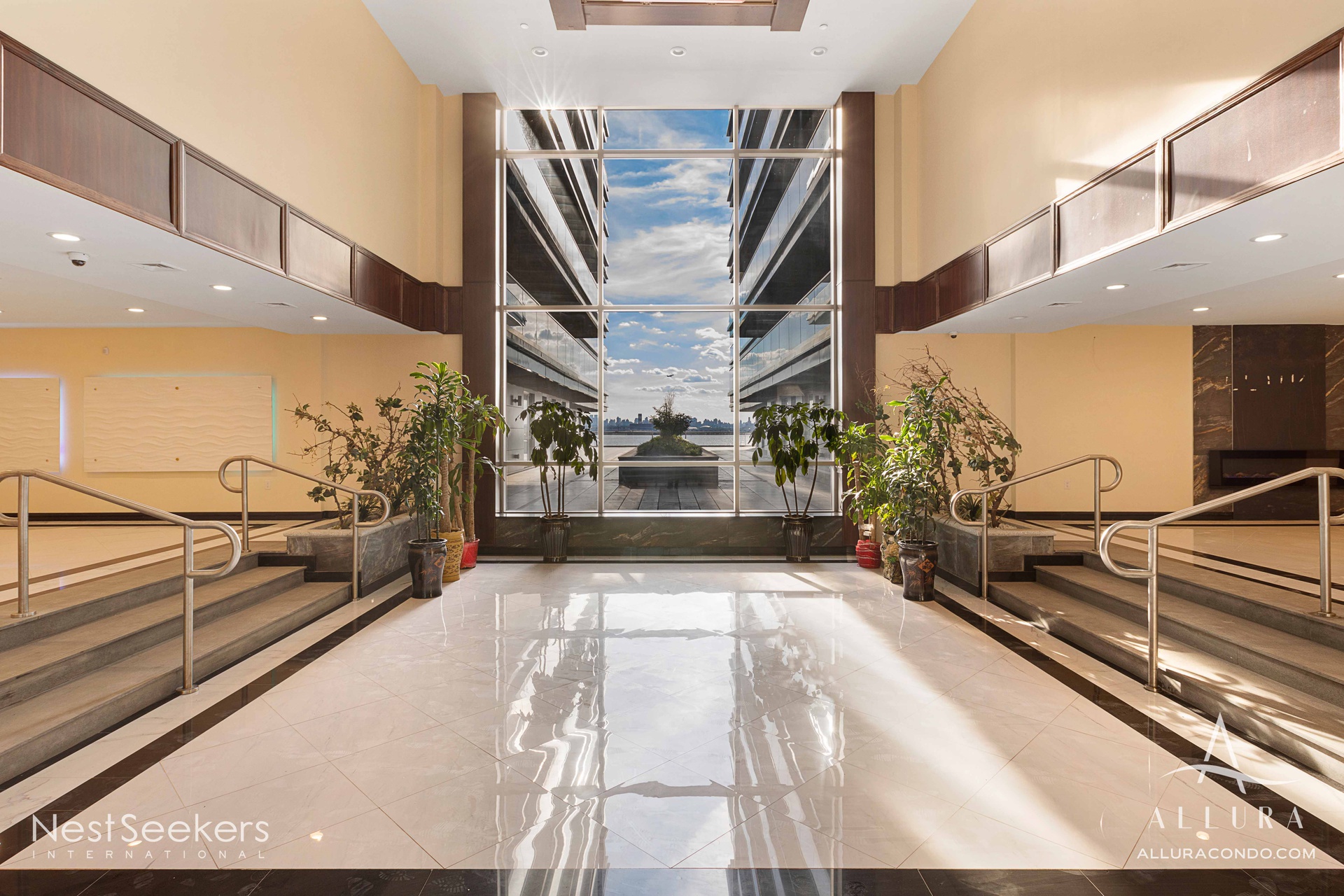 #12 photo, 109-9 15th Avenue, 皇后区 大学点 Queens , New York 11356