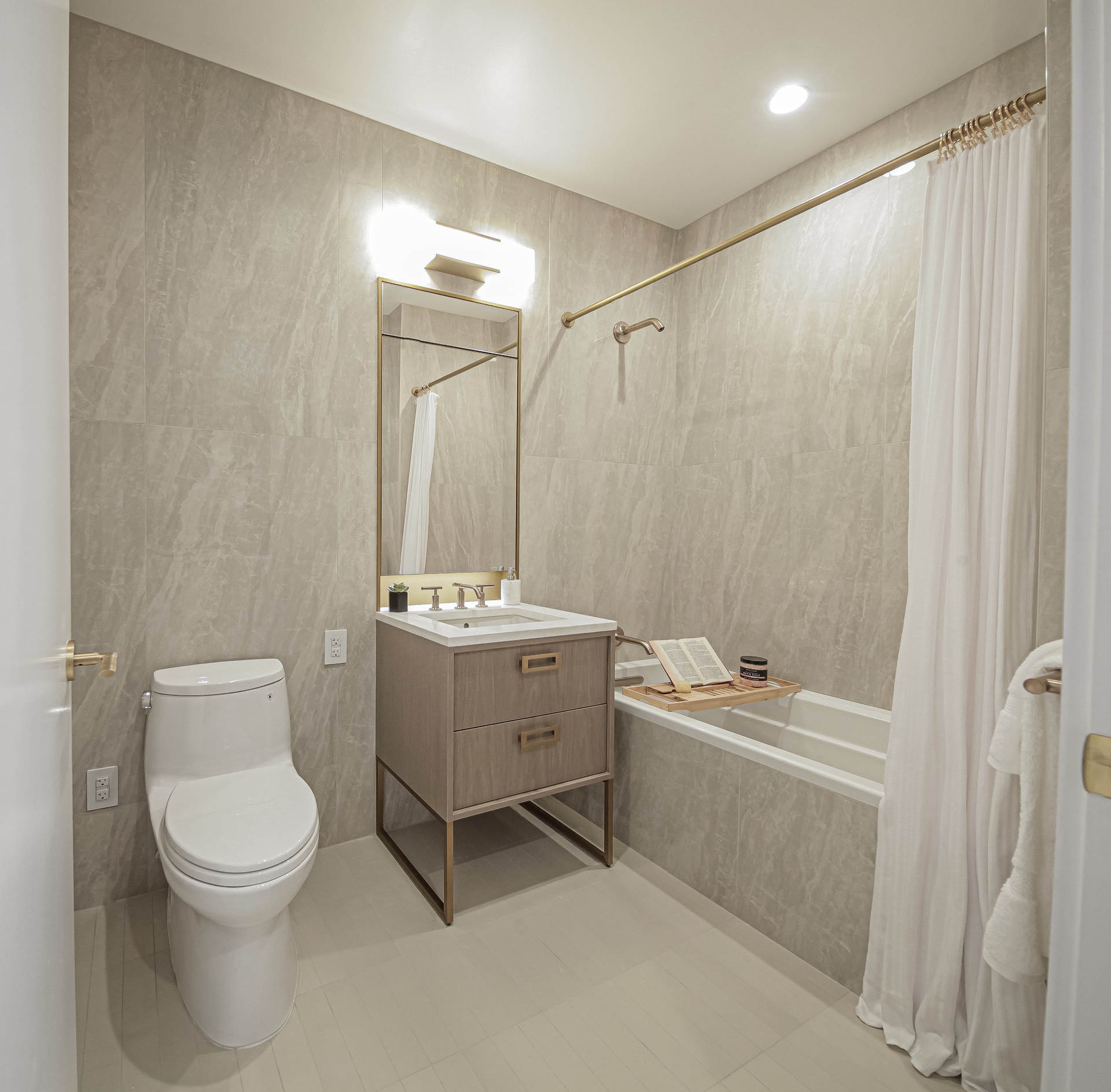 #7 photo, 3 Court Square West #PH103, 皇后區 長島城 Long Island City , New York 11101