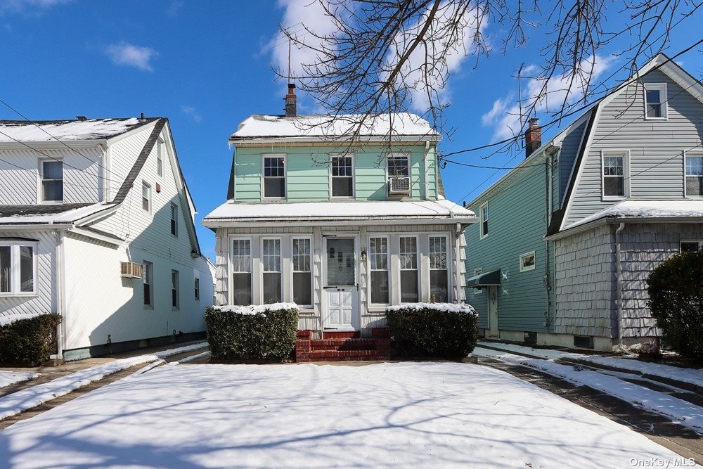 #1 photo, 89-91 215th Place, 皇后區 Queens Village , NY 11427