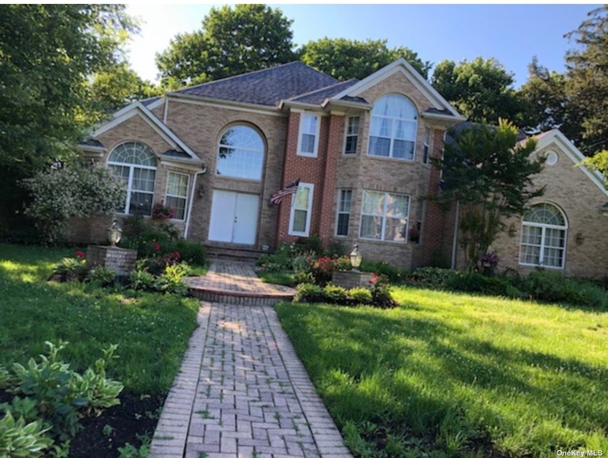 #1 photo, 15 Bergers Court, Yaphank , NY 11980