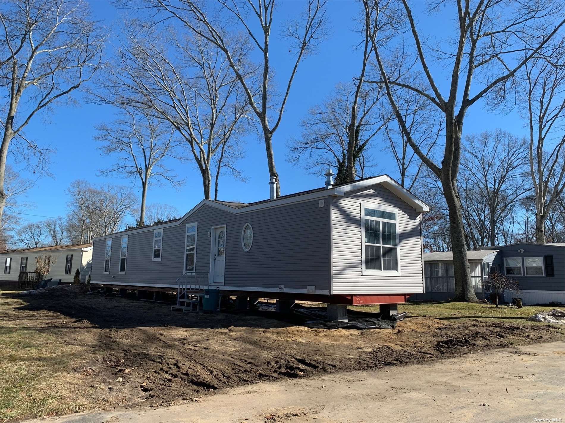 #1 photo, 1661-42 Old Country Road, Riverhead , NY 11901