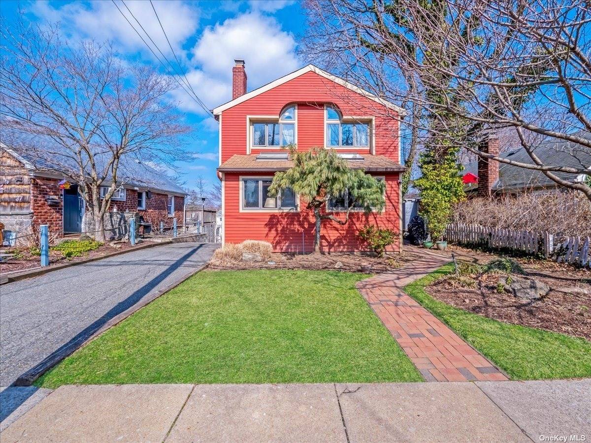 #1 photo, 35 Marino Avenue, Port Washington , NY 11050