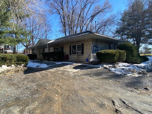 #12 photo, 243 Vineyard Avenue, Highland , NY 12528