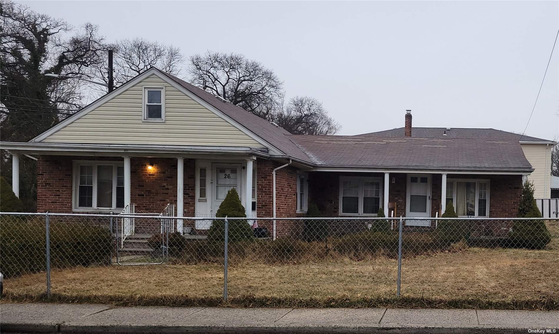 #1 photo, 26 Champlain Avenue, 長島 West Hempstead , NY 11552