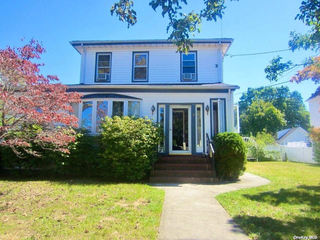 #1 photo, 8 1st Street, 長島 Lynbrook , NY 11563