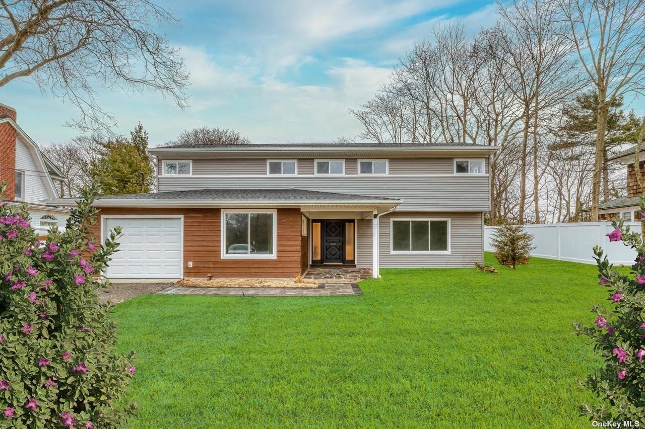 #1 photo, 345 N Ocean Avenue, سوفولك Patchogue , NY 11772
