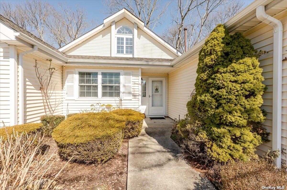 #1 photo, 36 Saddlebrook Court, 롱 아일랜드 Middle Island , NY 11953