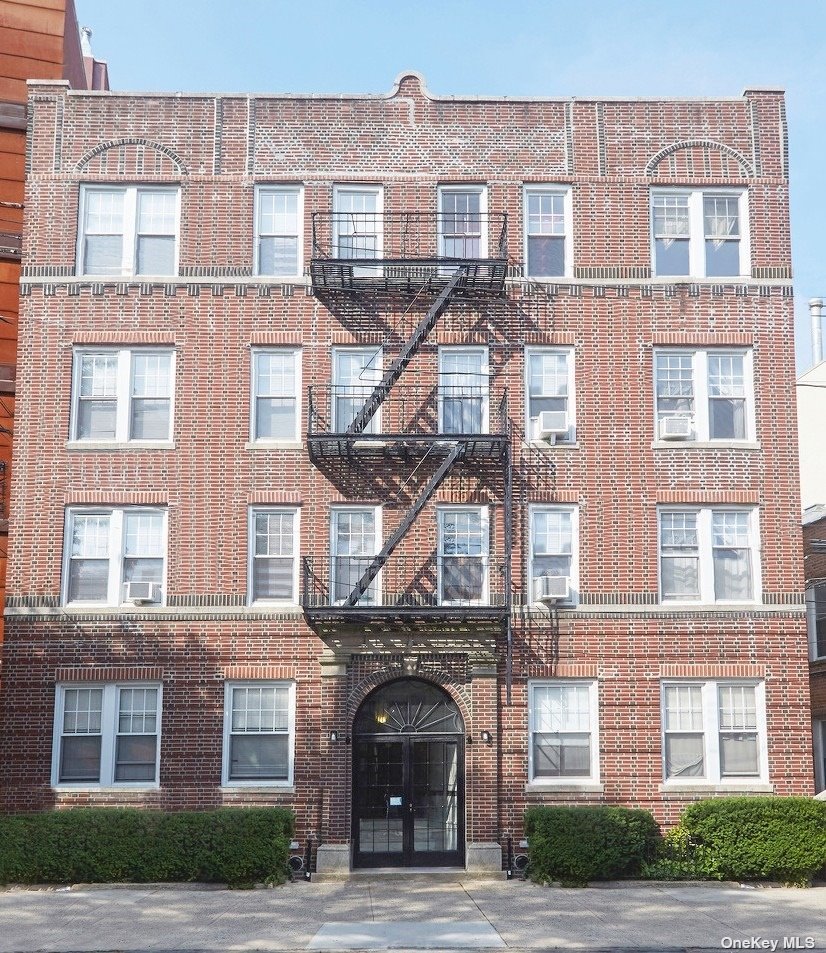 #1 photo, 29-12 Newtown Avenue, 皇后區 阿士多利亚 Astoria , NY 11102