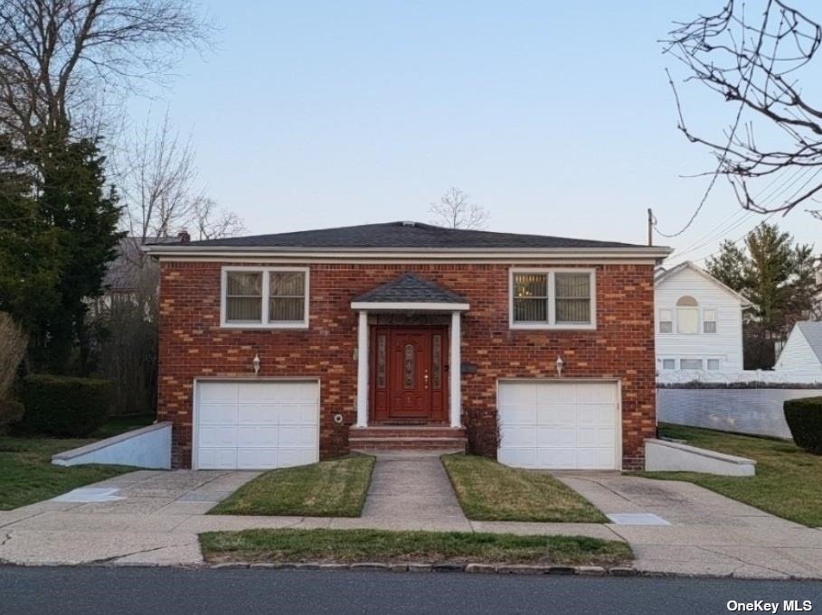 #1 photo, 1 Glenwood Street, Great Neck , NY 11021