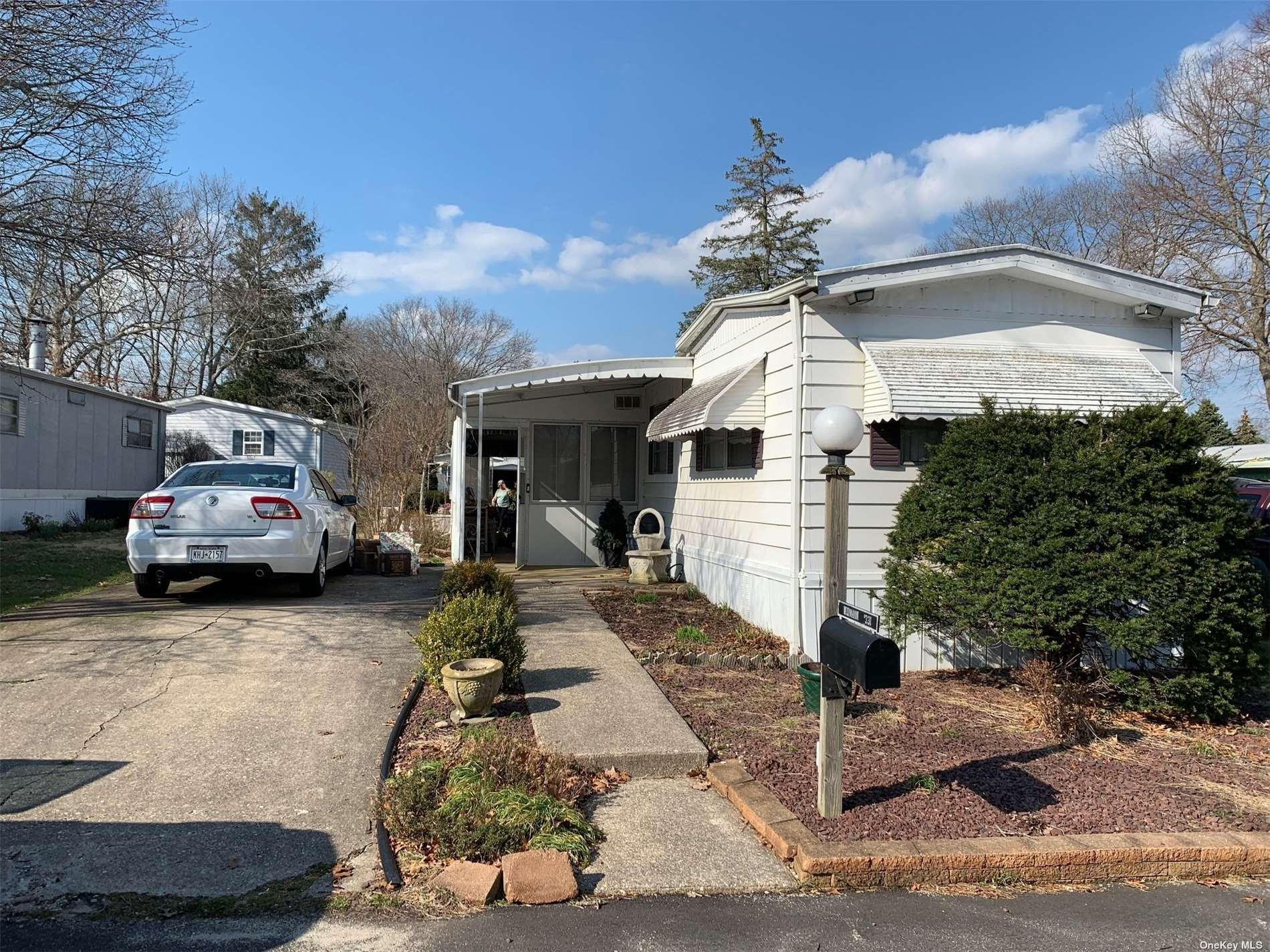 #1 photo, 1661-331 Old Country Road, Riverhead , NY 11901