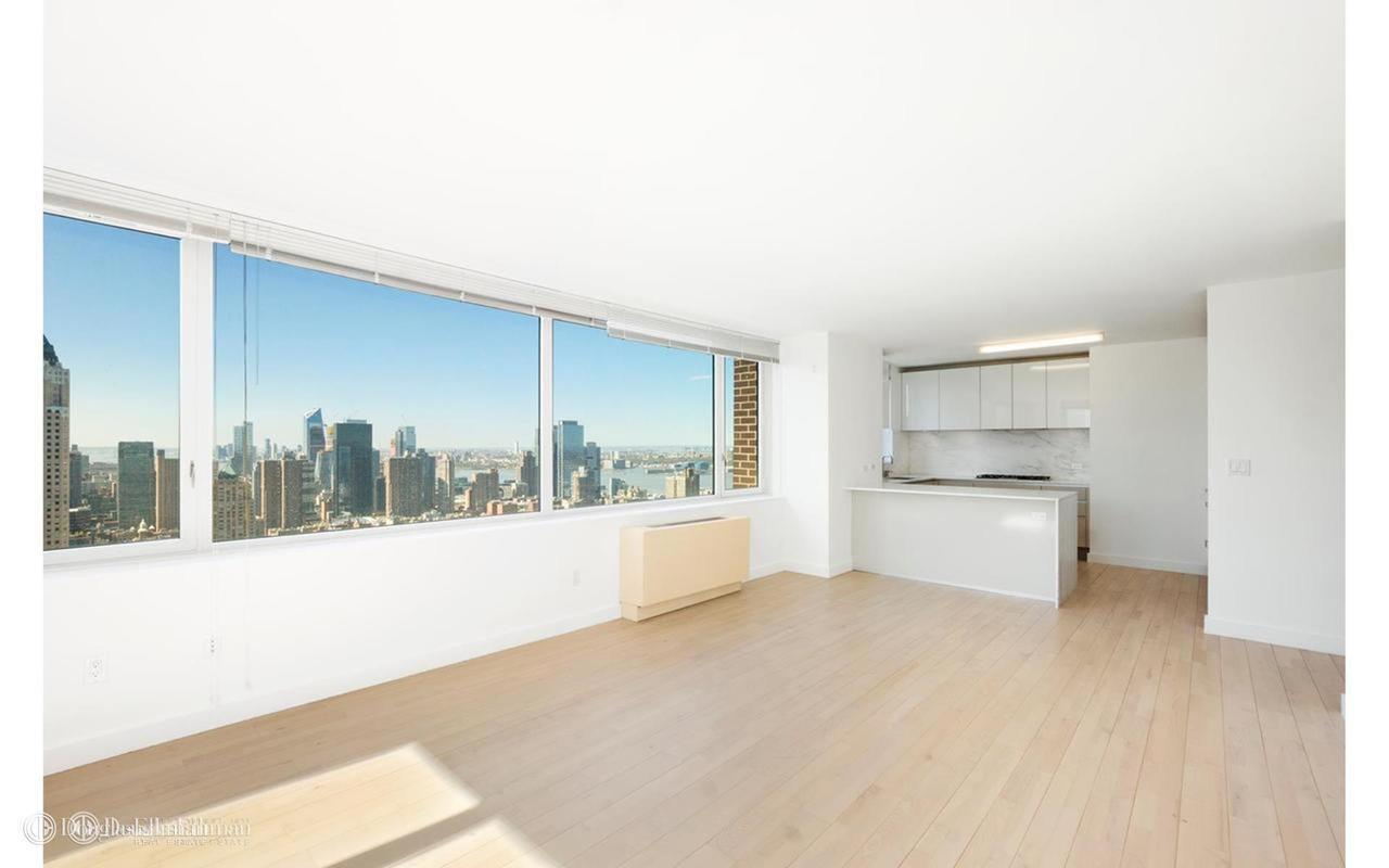 #2 photo, 322 W 57TH ST, 曼哈頓 中城西区 Hells Kitchen , NY 10019