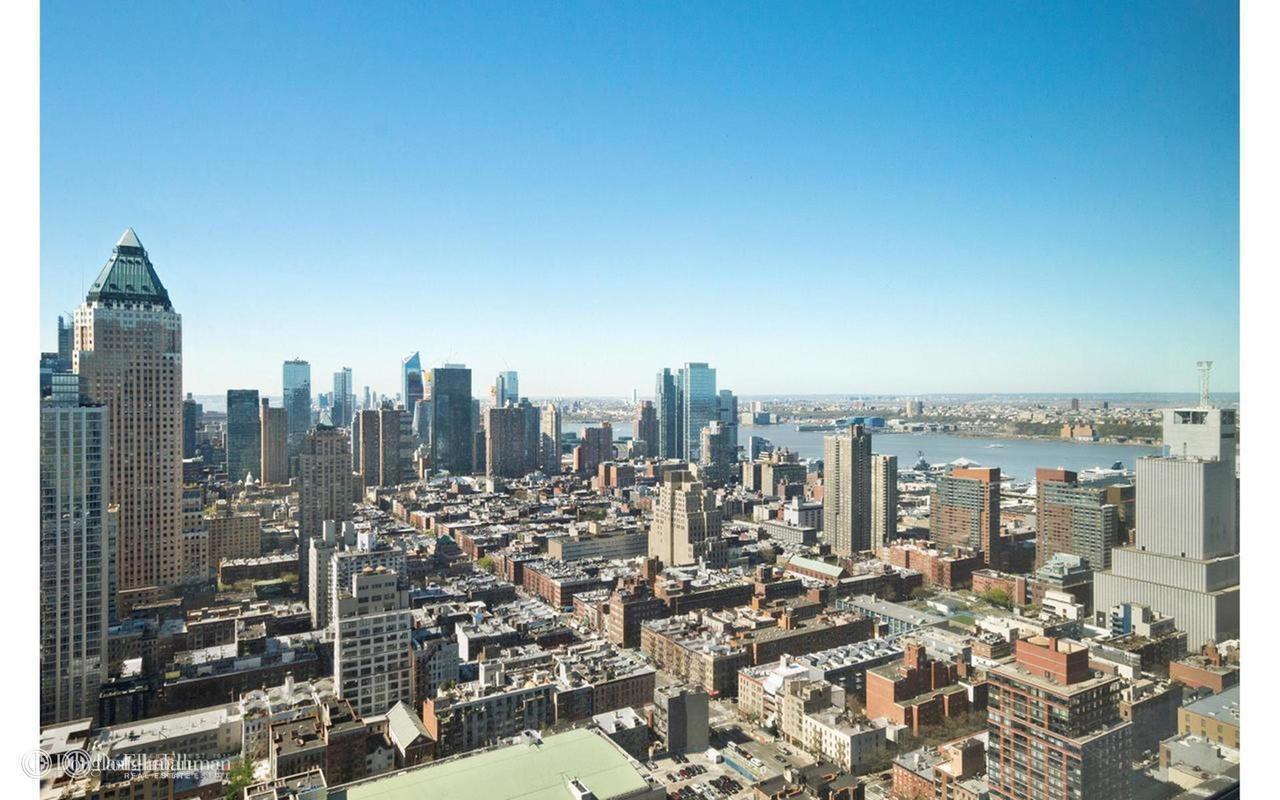 #8 photo, 322 W 57TH ST, 曼哈頓 中城西区 Hells Kitchen , NY 10019