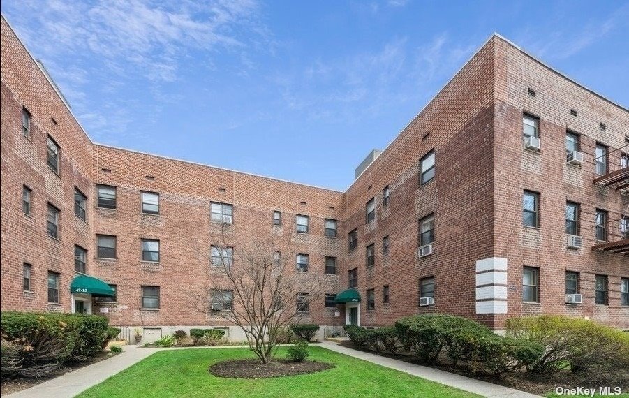 #1 photo, 47-19 216th Street, কুইন্‌স Bayside , NY 11361