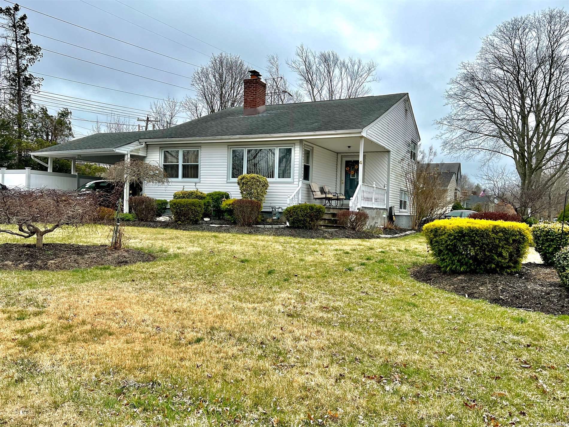 #1 photo, 4 Marta Court, サフォーク郡 Centereach , NY 11720