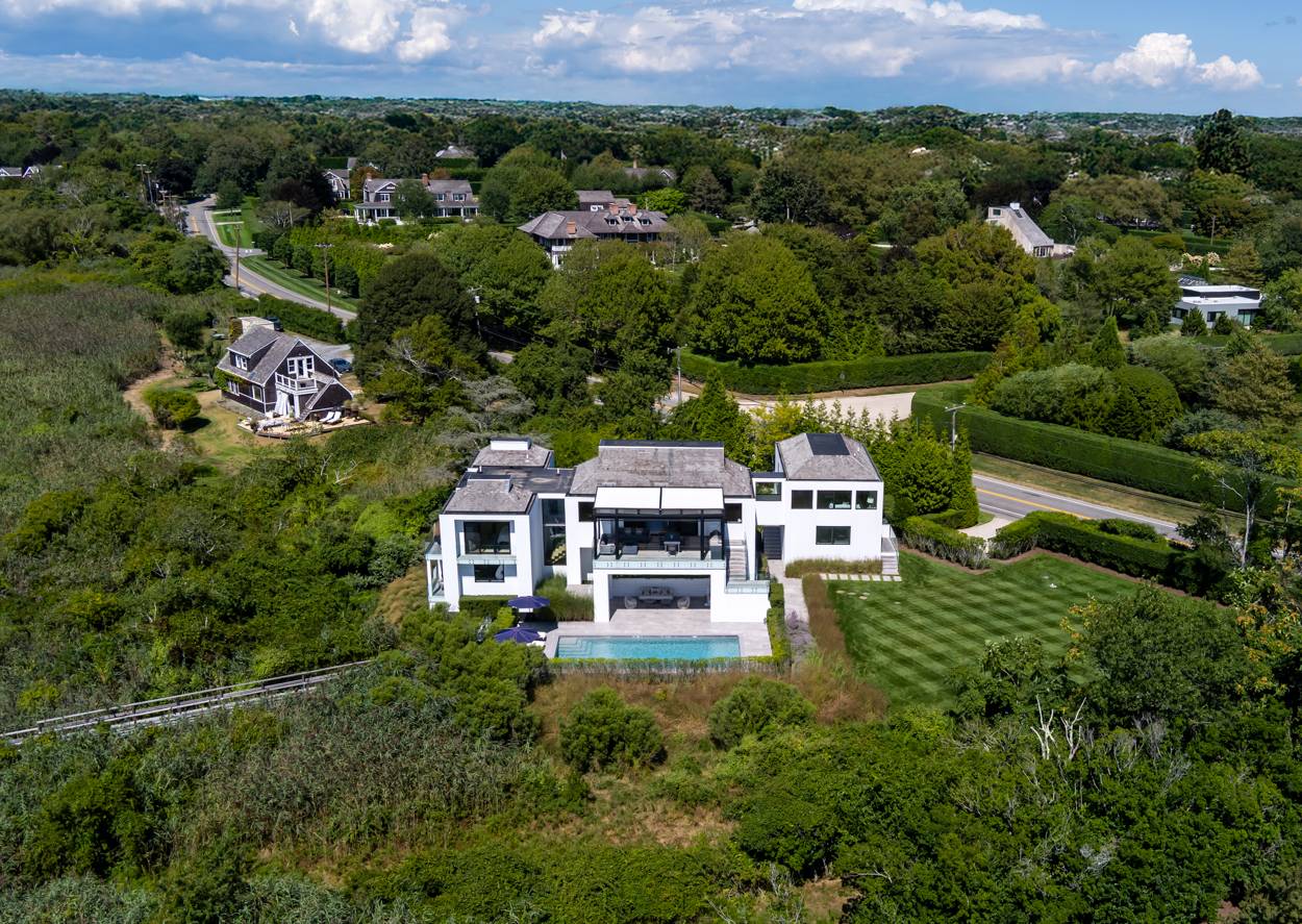 #44 photo, 1076 OCEAN RD, Water Mill , NY 11976