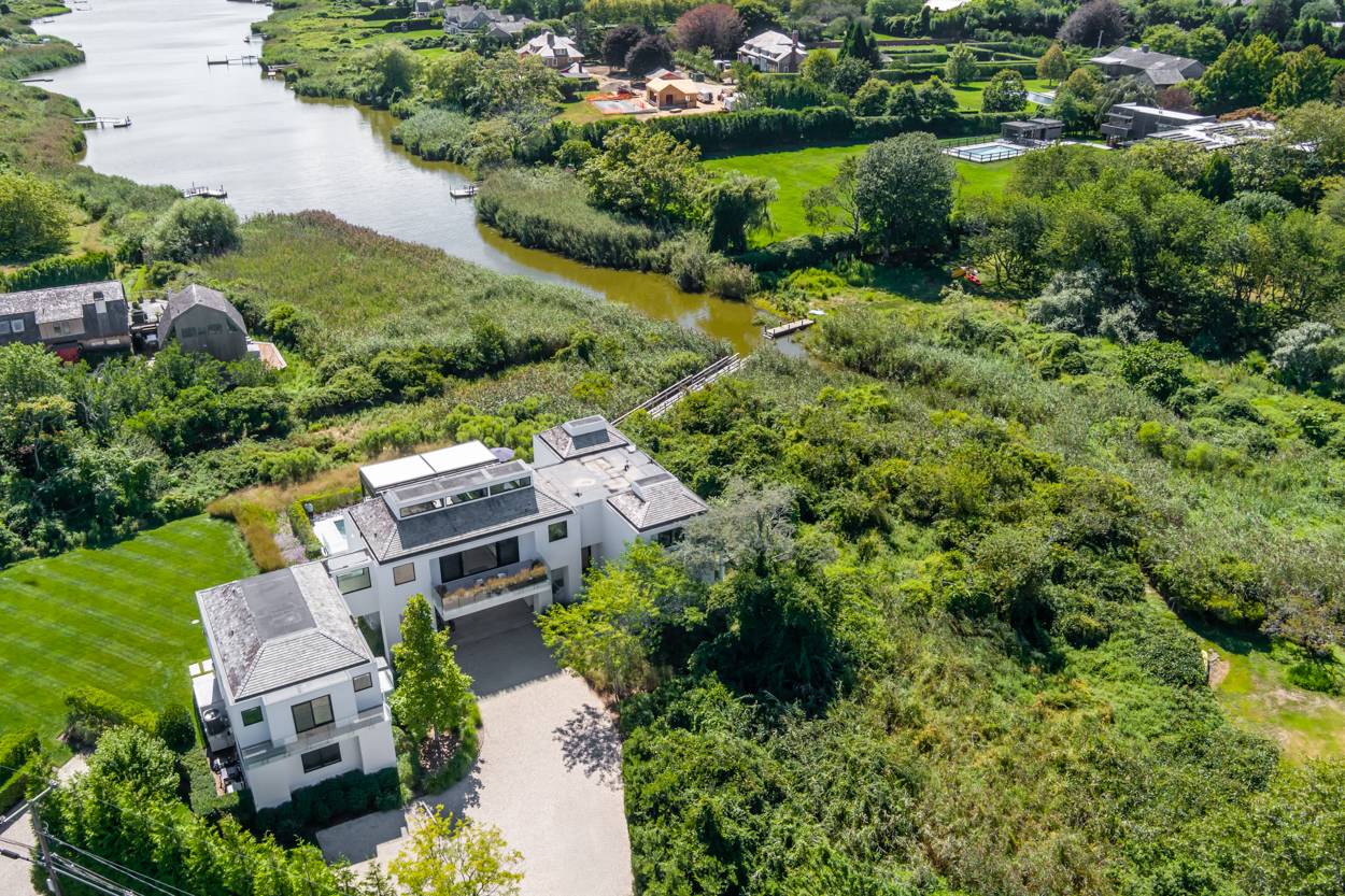 #47 photo, 1076 OCEAN RD, Water Mill , NY 11976