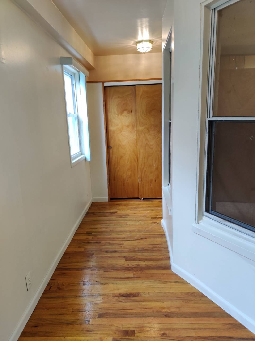 #6 photo, 599 East 2nd Street, #2, Kensington , NY 11218