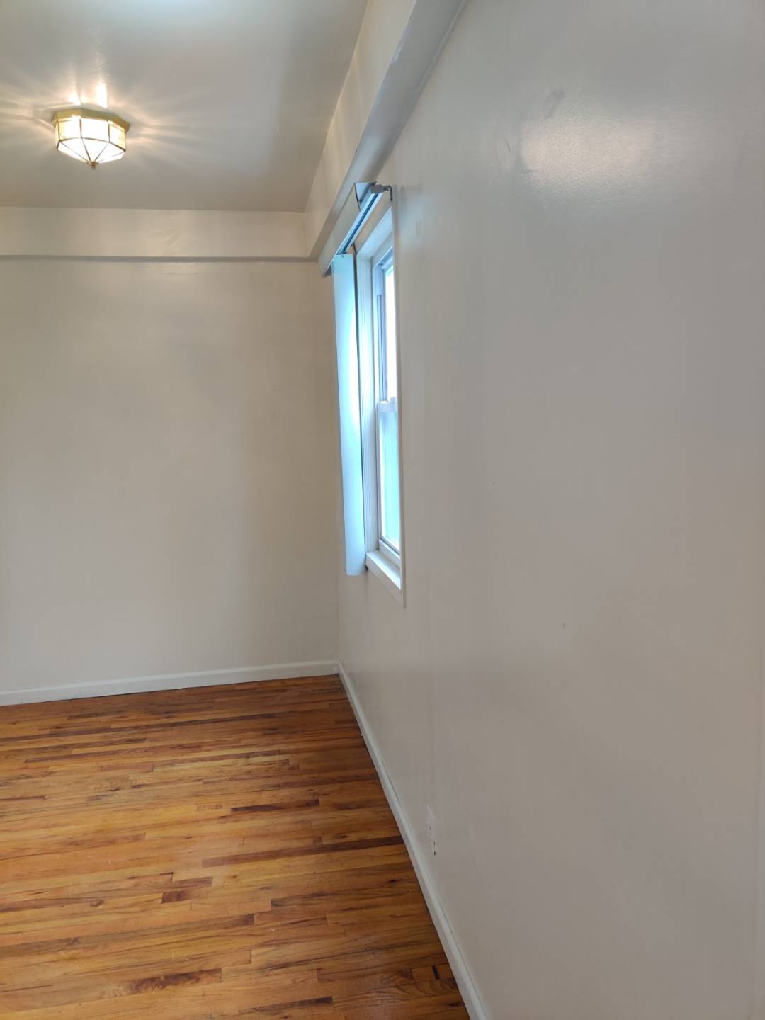 #7 photo, 599 East 2nd Street, #2, Kensington , NY 11218