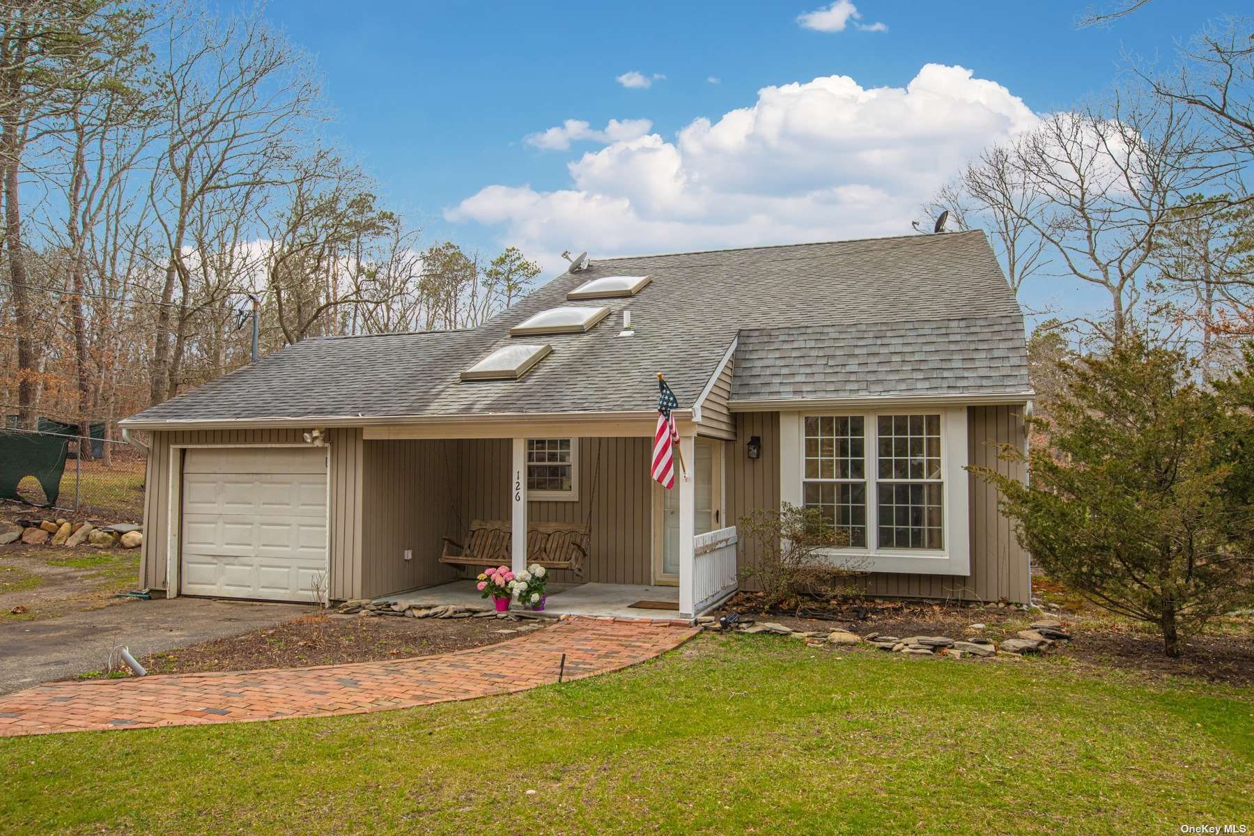 #1 photo, 126 Woodlot Road, Саффолк ‖ Ridge , NY 11961