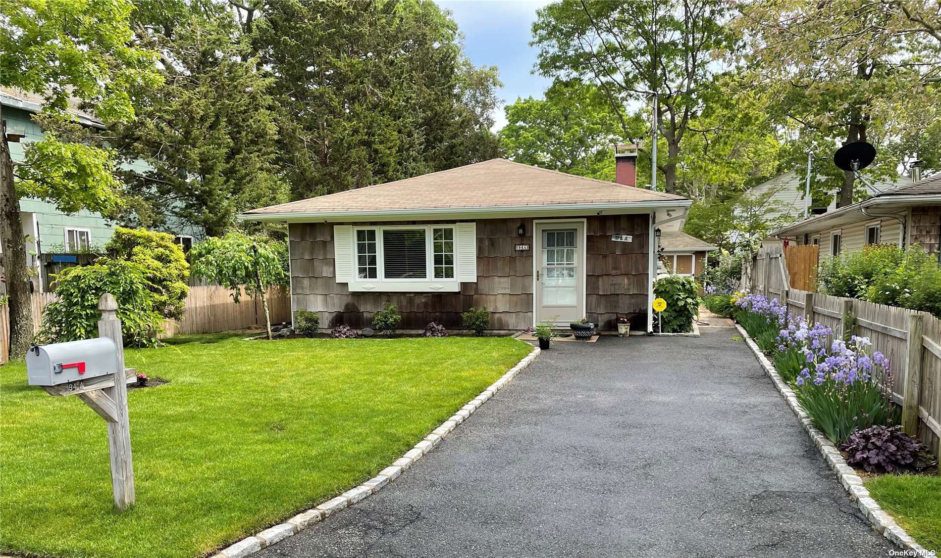 #1 photo, 94A Patchogue Avenue, サフォーク郡 Mastic , NY 11950