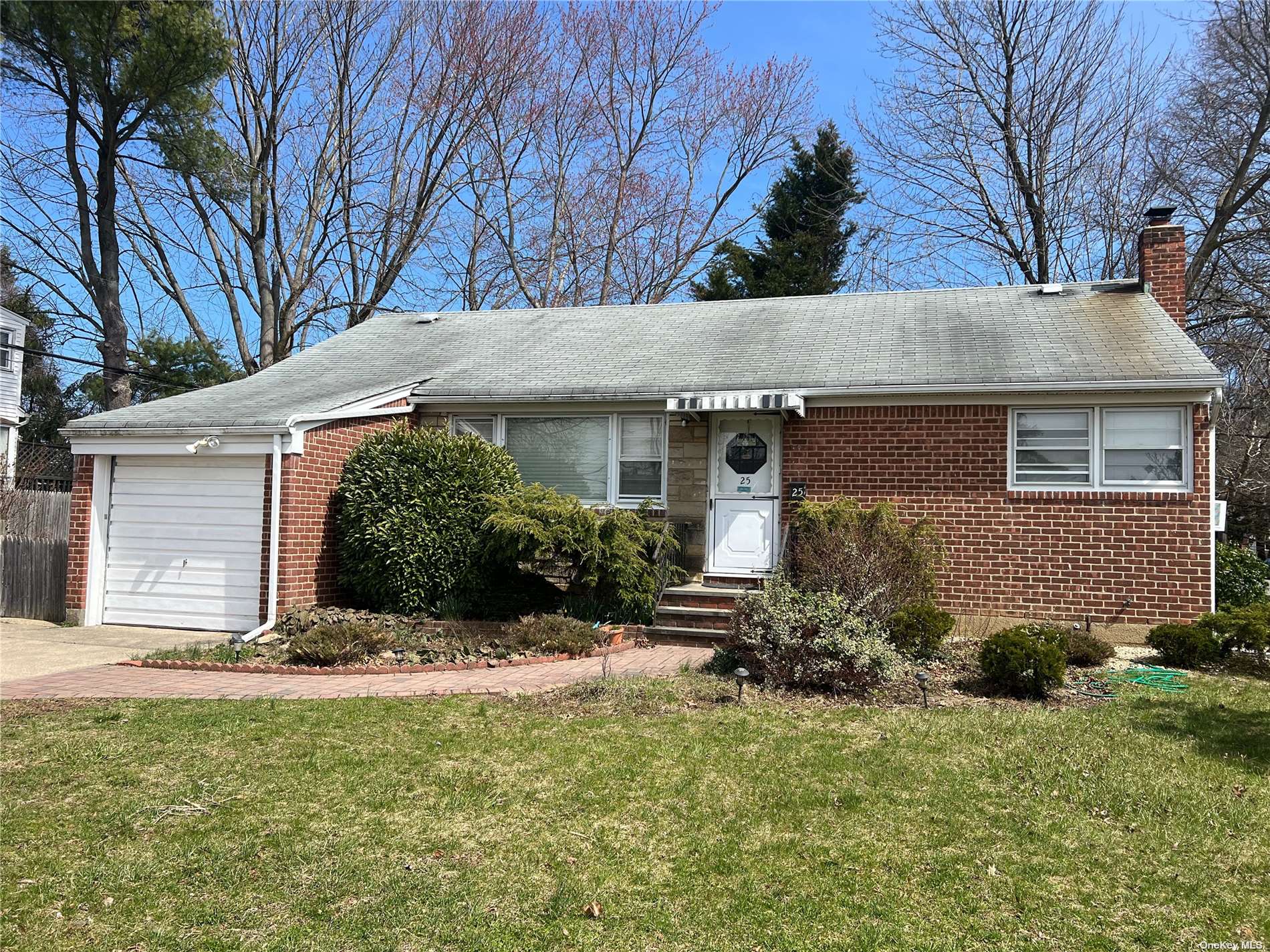 #1 photo, 25 Barbara Drive, ناسو Syosset , NY 11791