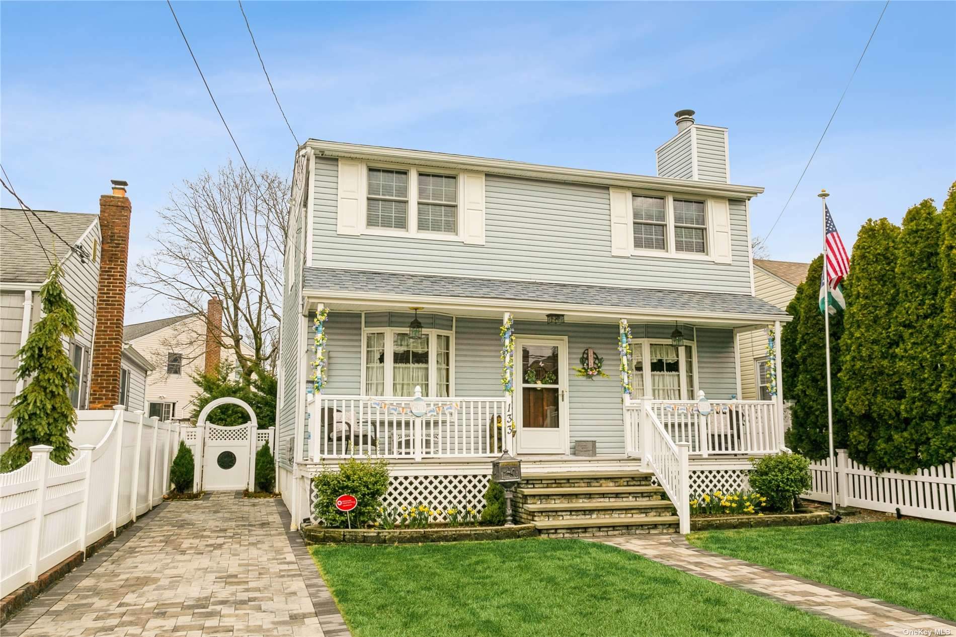 #1 photo, 133 Hampton Avenue, ナッソー郡 Albertson , NY 11507