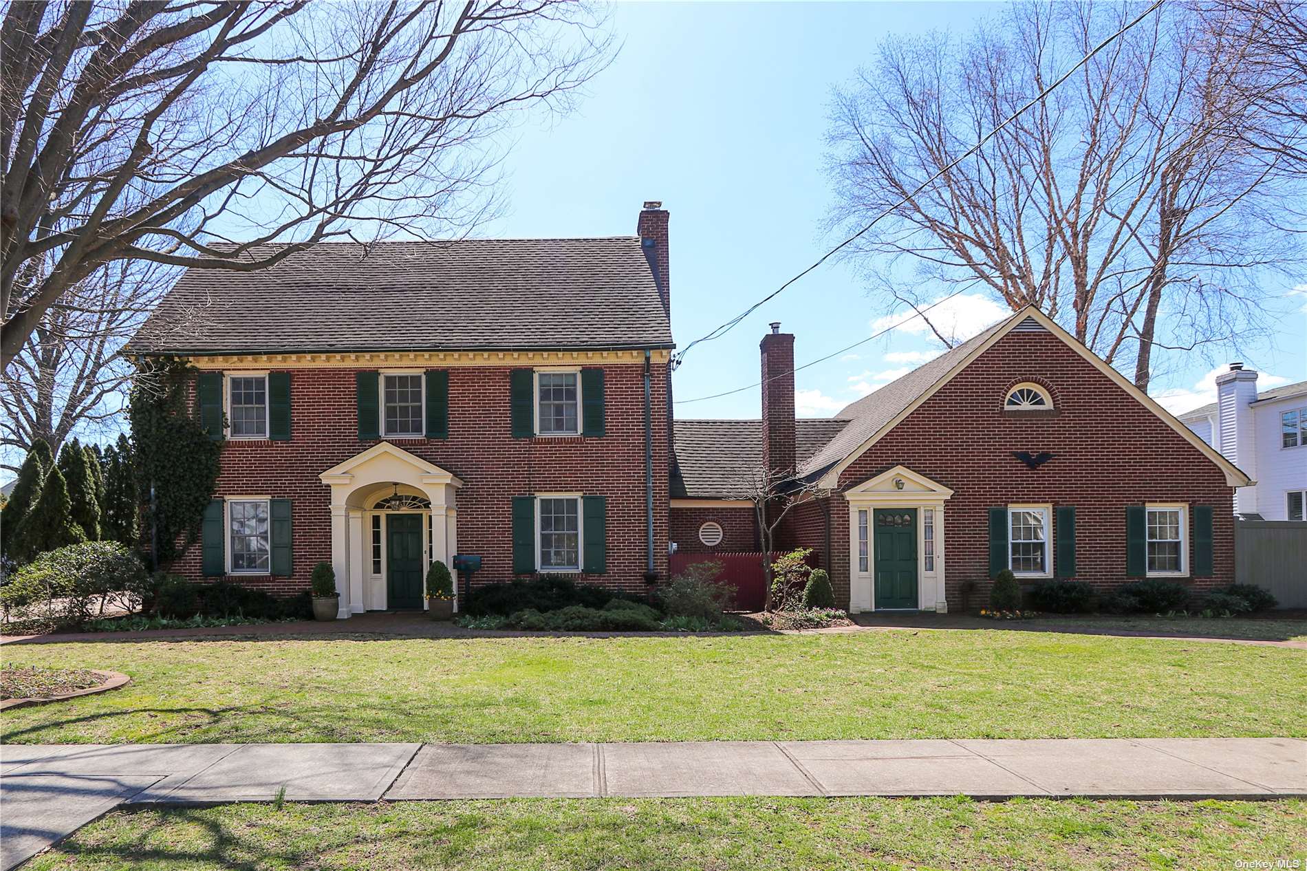 #1 photo, 30 Concord Street, নাসাউ কাউন্টি Westbury , NY 11590