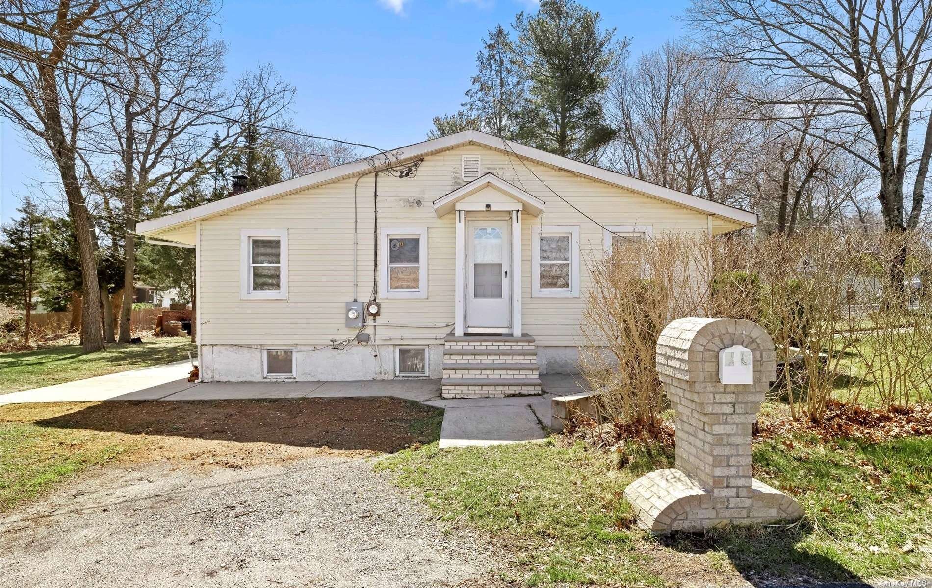 #1 photo, 58 Woodlawn Rd, Саффолк ‖ Rocky Point , NY 11778