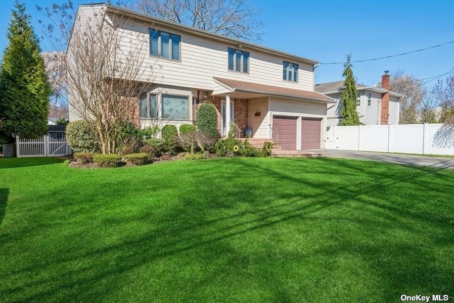 #1 photo, 890 Richmond Road, East Meadow , NY 11554