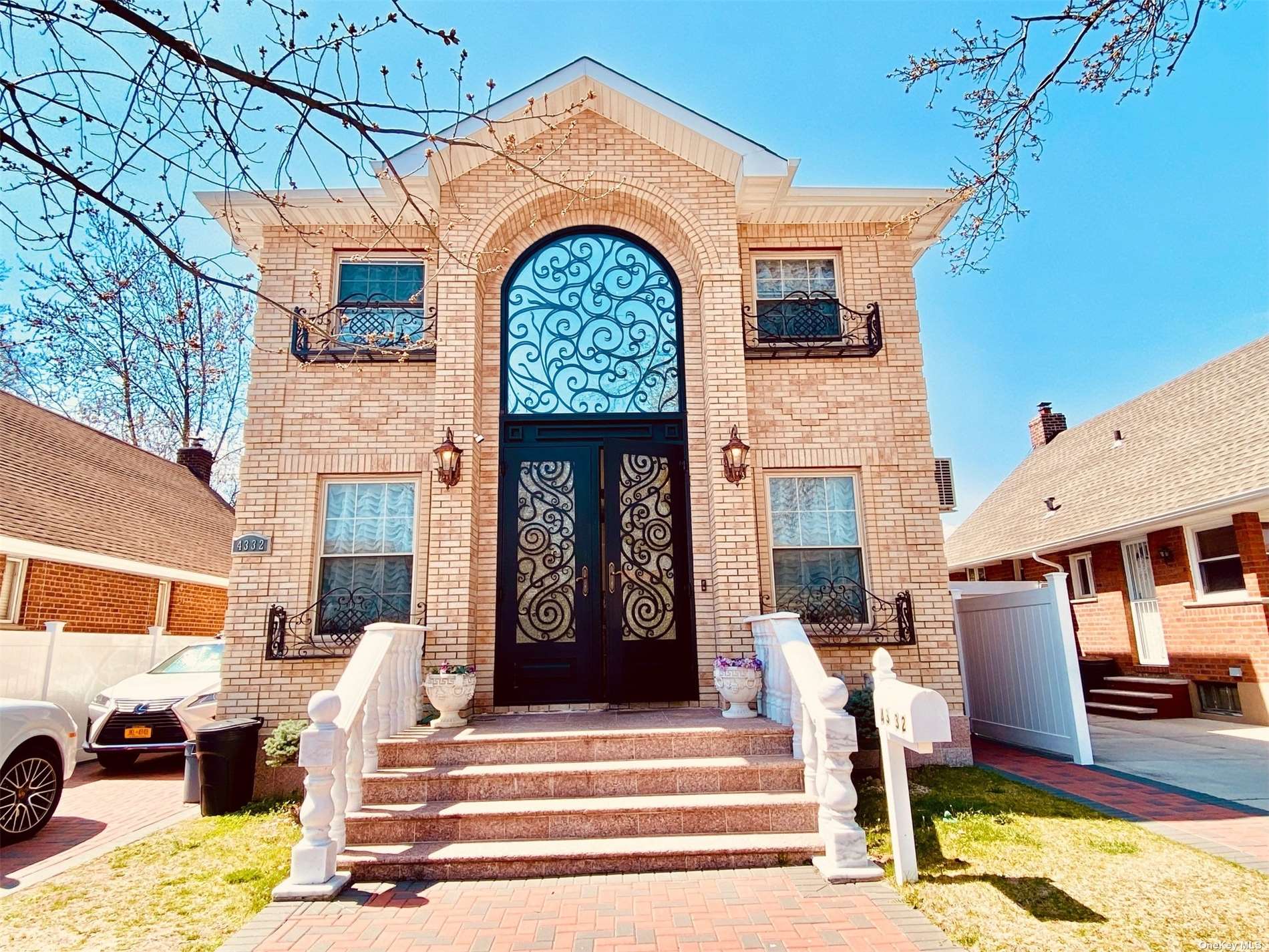 #1 photo, 43-32 Utopia Parkway, Flushing , NY 11358