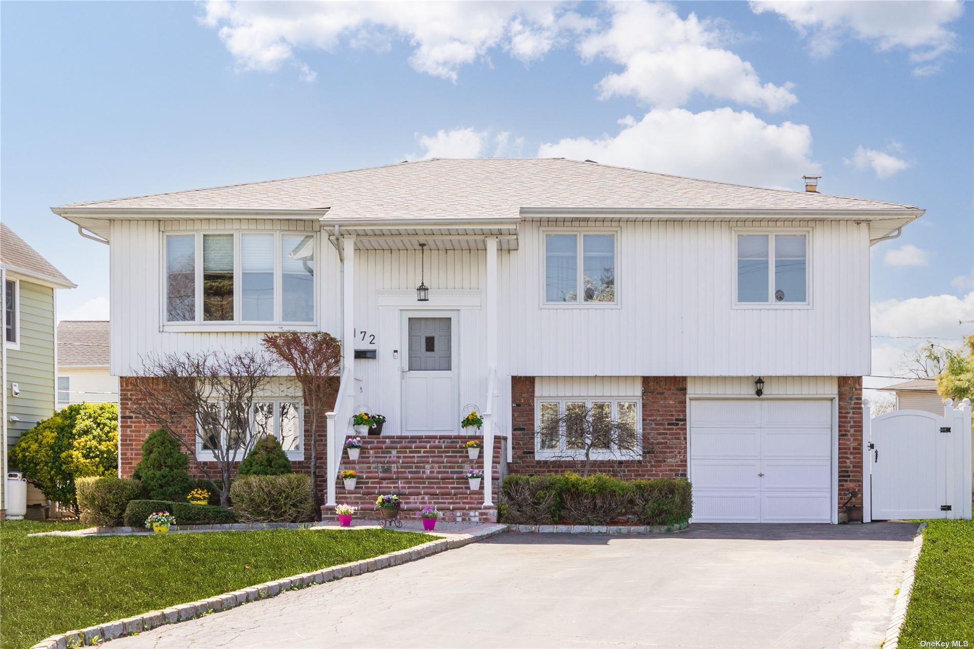 #1 photo, 172 Bellmore Road, East Meadow , NY 11554