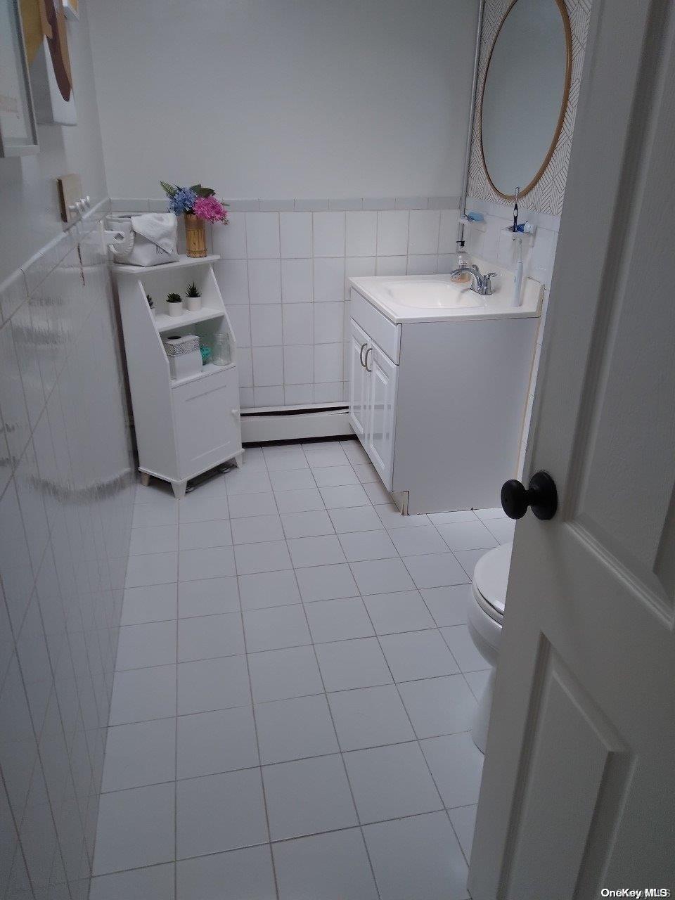 #11 photo, 32 Cliff Lane, নাসাউ কাউন্টি Levittown , NY 11756