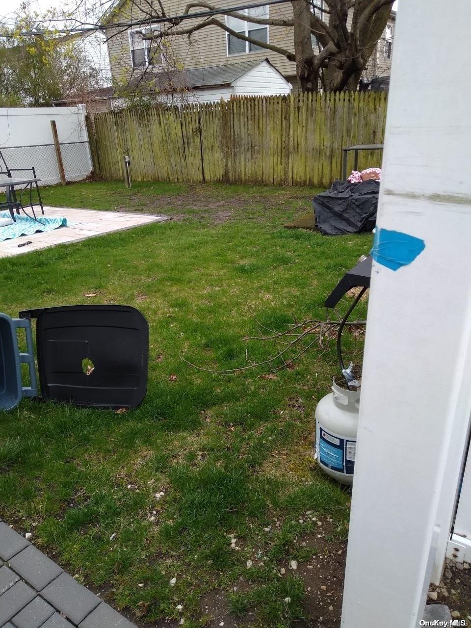 #13 photo, 32 Cliff Lane, নাসাউ কাউন্টি Levittown , NY 11756