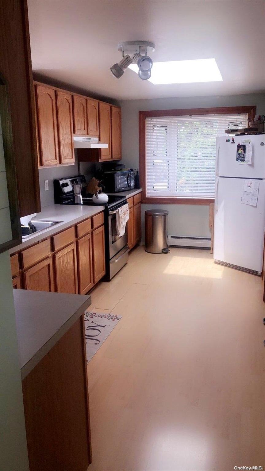 #4 photo, 32 Cliff Lane, নাসাউ কাউন্টি Levittown , NY 11756