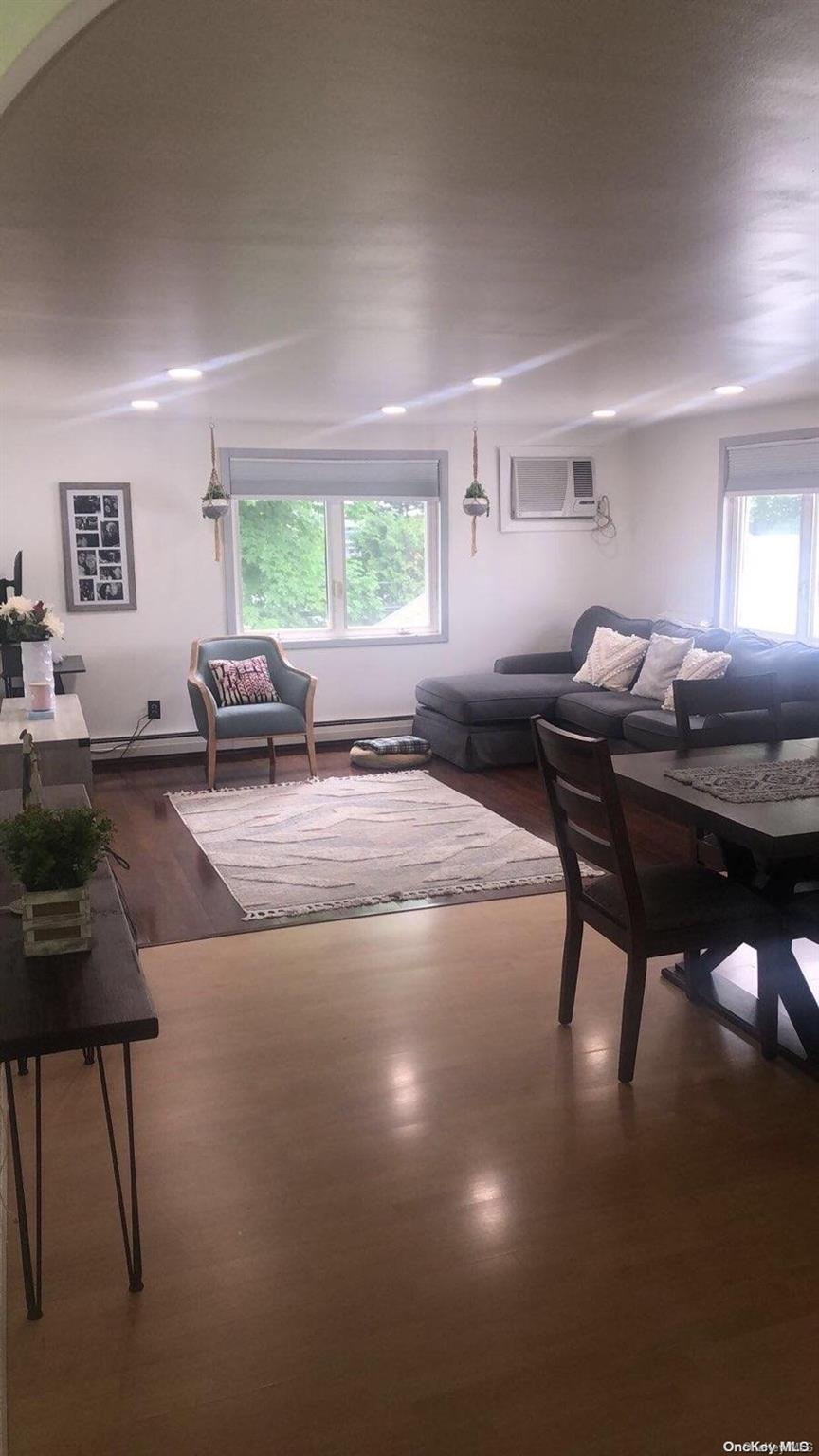 #8 photo, 32 Cliff Lane, নাসাউ কাউন্টি Levittown , NY 11756