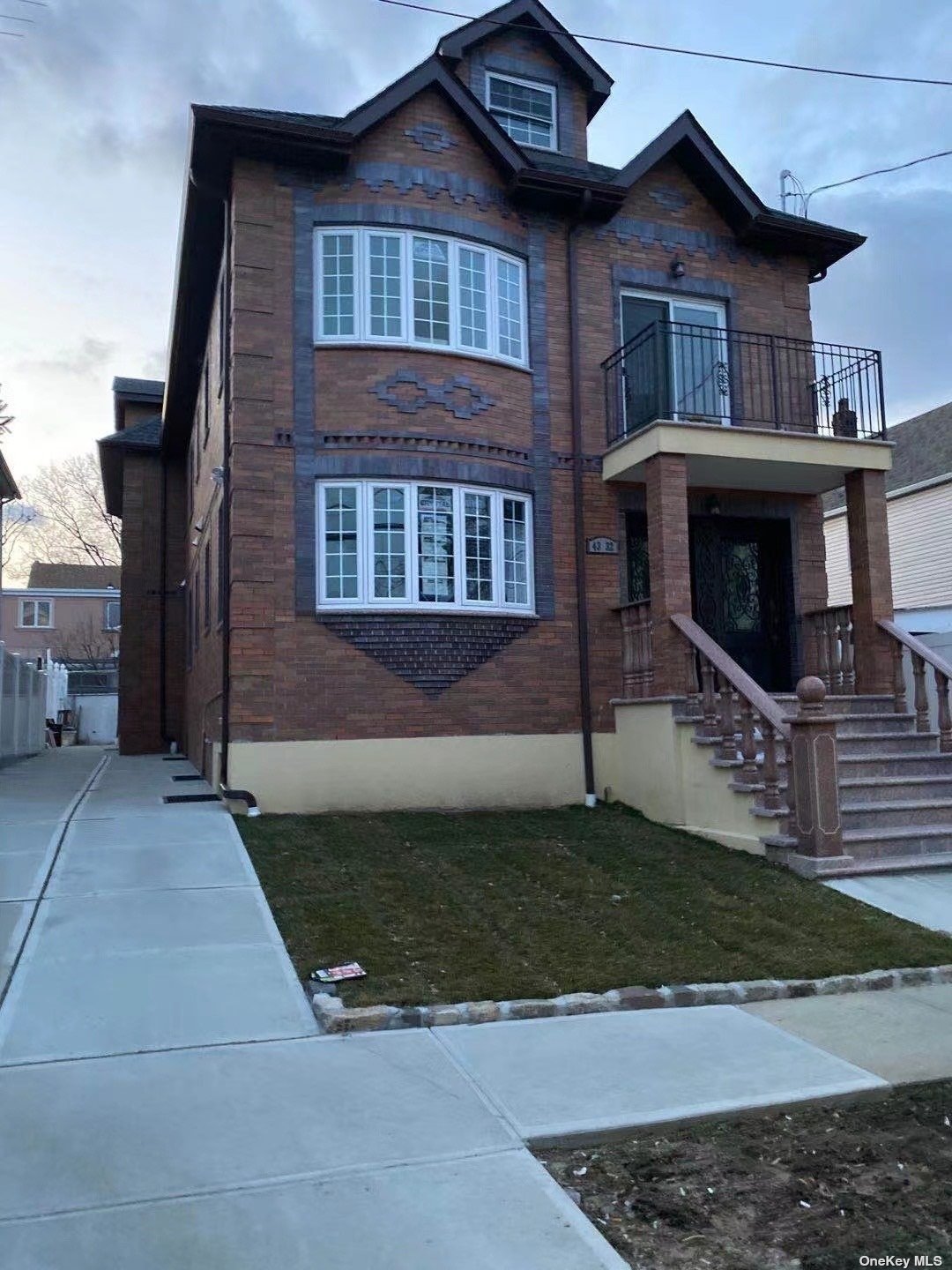 #1 photo, 43-32 164Street, كوينز Flushing , NY 11358